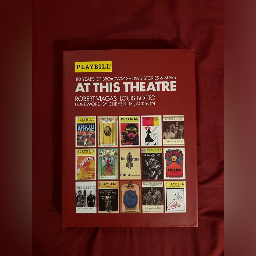 📖 2010 Edition “At this theatre” Playbill book